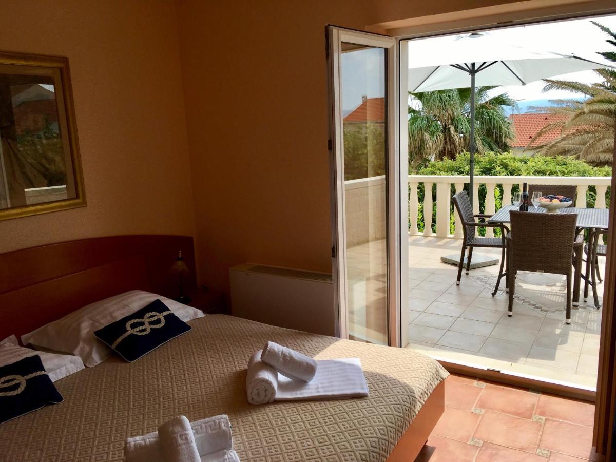 Apartments Villa Jadranka Bol Esterno foto