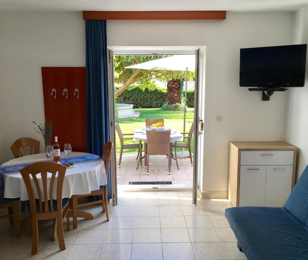 Apartments Villa Jadranka Bol Esterno foto