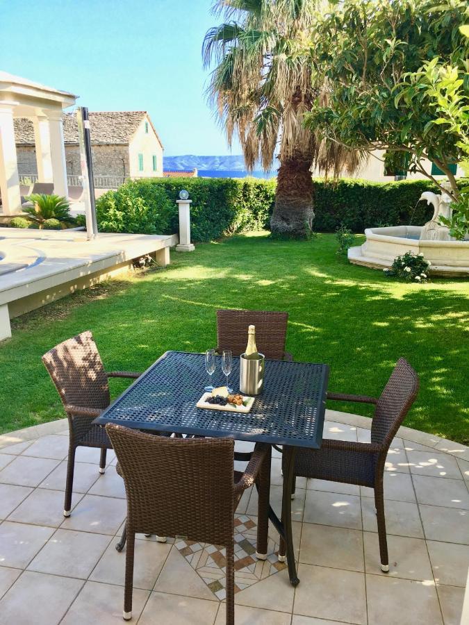 Apartments Villa Jadranka Bol Esterno foto